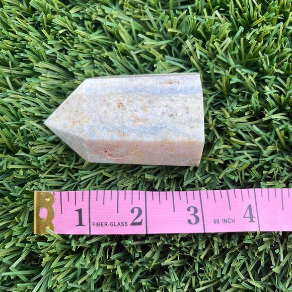 Mini Banded Calcite Tower - Picture 10 of 10